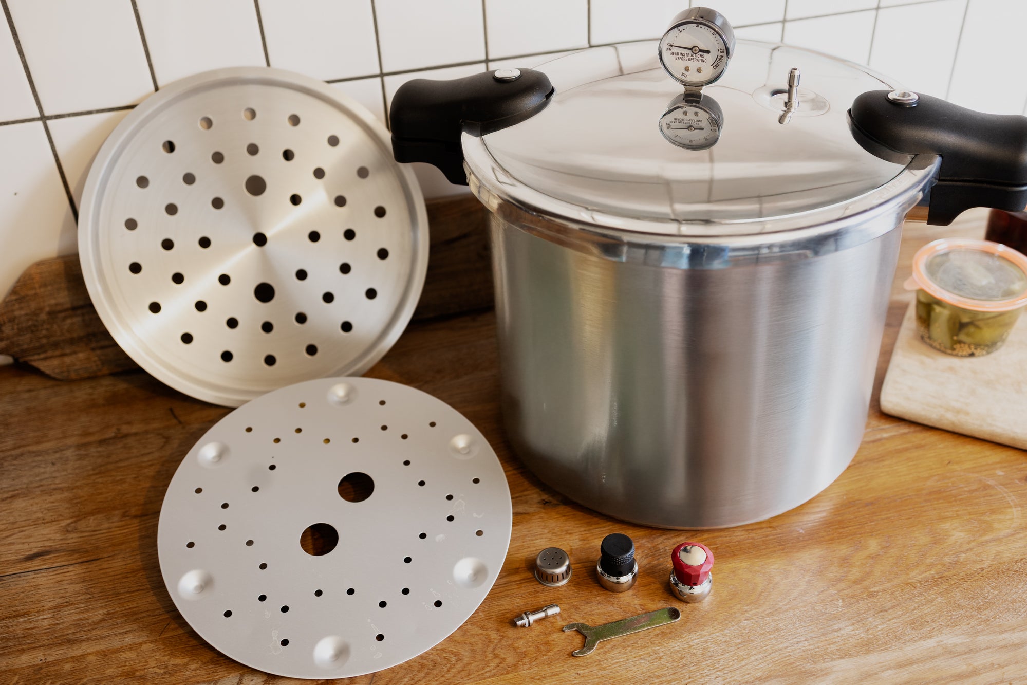 Druckeinkochtopf mit Zubehör