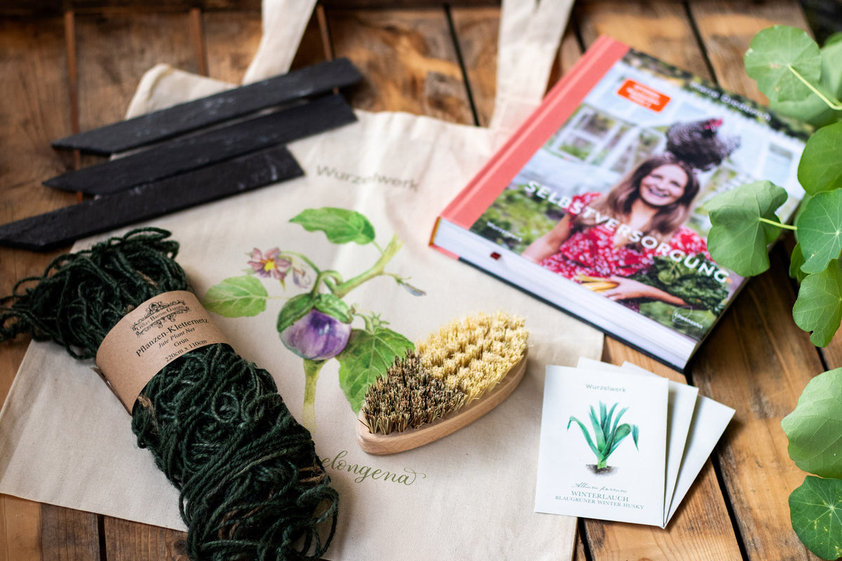 Geschenkset Pflanen-Kletternetz, Saatut, Buch Selbstversorgung, Schiefernschilder, Jutebeutel, Bürste